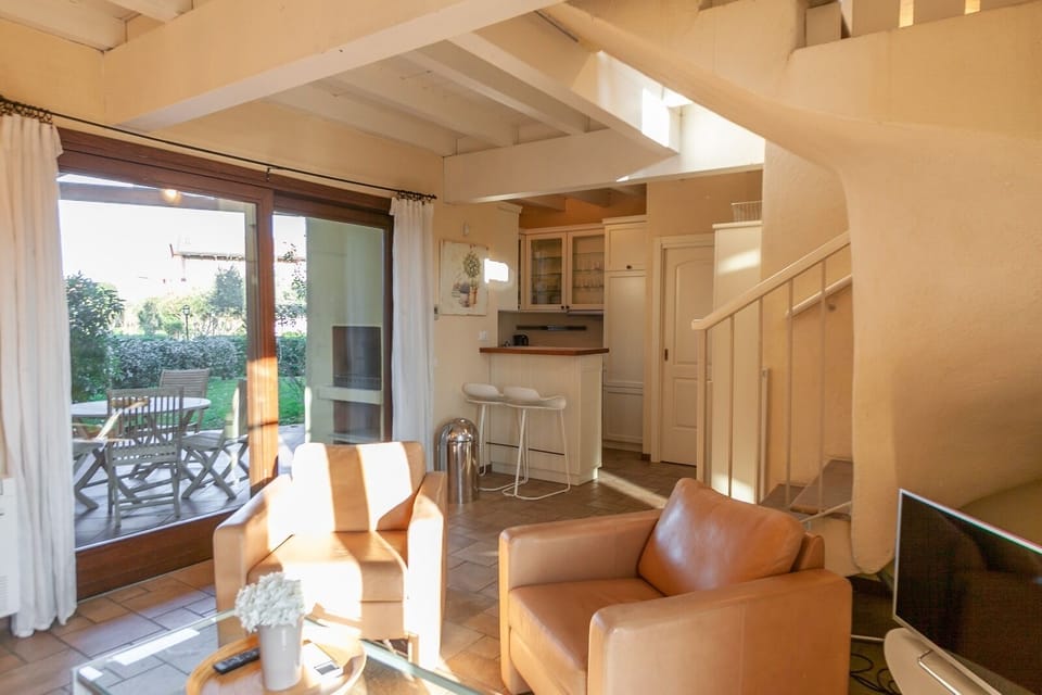 Comfort Duplex, 2 Bedrooms, Terrace, Poolside | Living area | 32-inch flat-screen TV with digital channels, TV