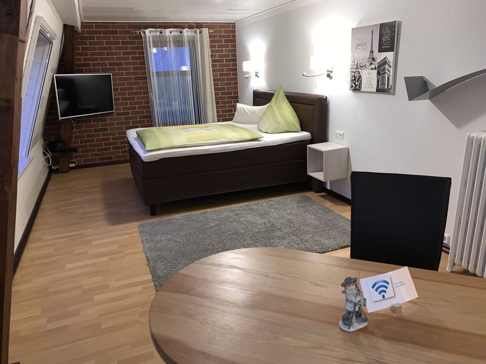 Apartment | 1 bedroom, down comforters, Select Comfort beds, iron/ironing board