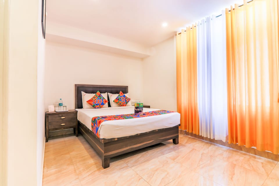 Suite | Desk, soundproofing, free WiFi, bed sheets