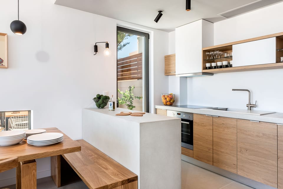 Design Villa, Multiple Beds, Non Smoking | Private kitchen | Full-size fridge, microwave, oven, stovetop