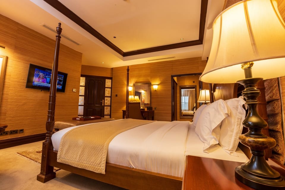 Presidential Suite | Premium bedding, memory foam beds, minibar, in-room safe