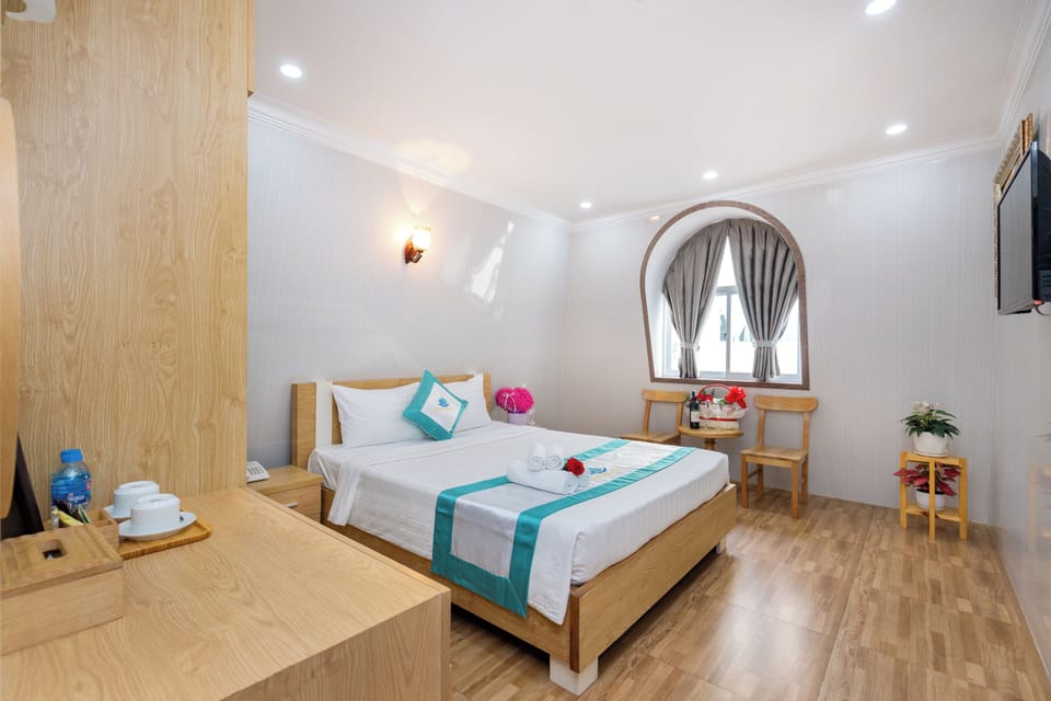 Standard Double Room | Minibar, desk, soundproofing, free WiFi