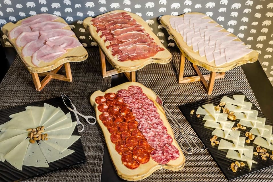 Daily buffet breakfast for a fee
