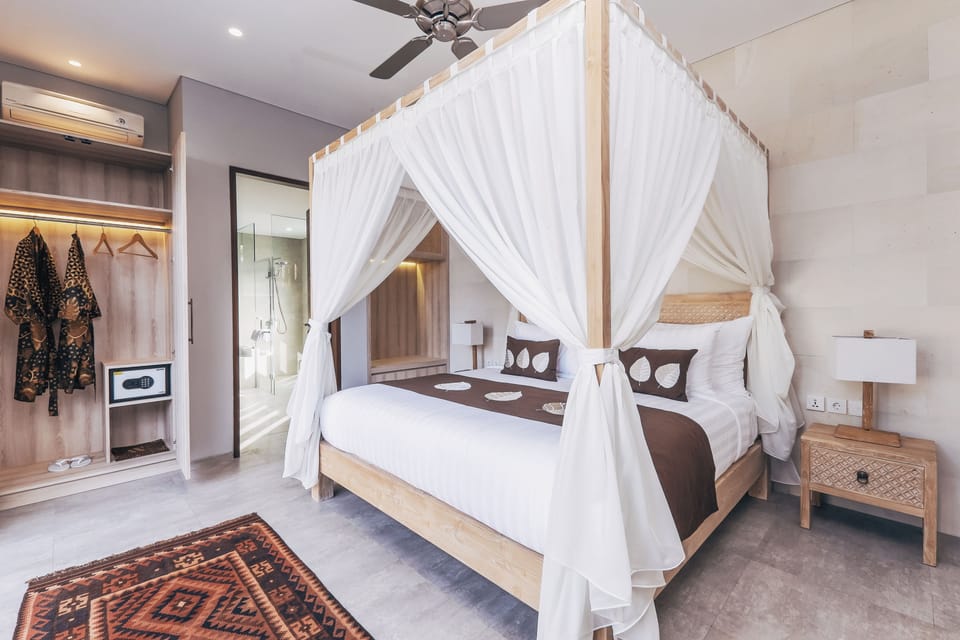 Three Bedroom Villa with Private Pool | In-room safe, desk, soundproofing, iron/ironing board