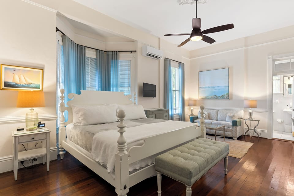 Boca Grande Room | Individually decorated, individually furnished, free WiFi, bed sheets