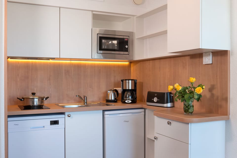 Private kitchenette