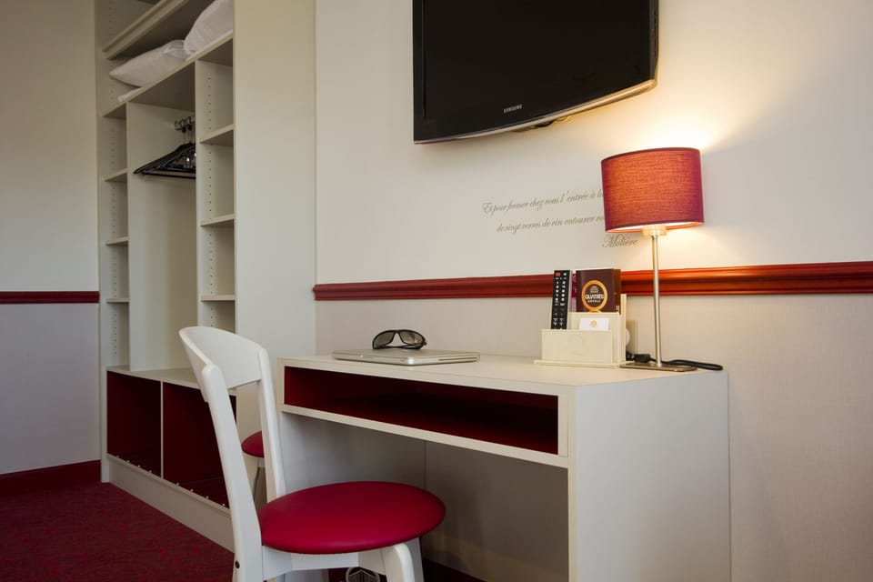Deluxe Double Room | Premium bedding, desk, soundproofing, iron/ironing board