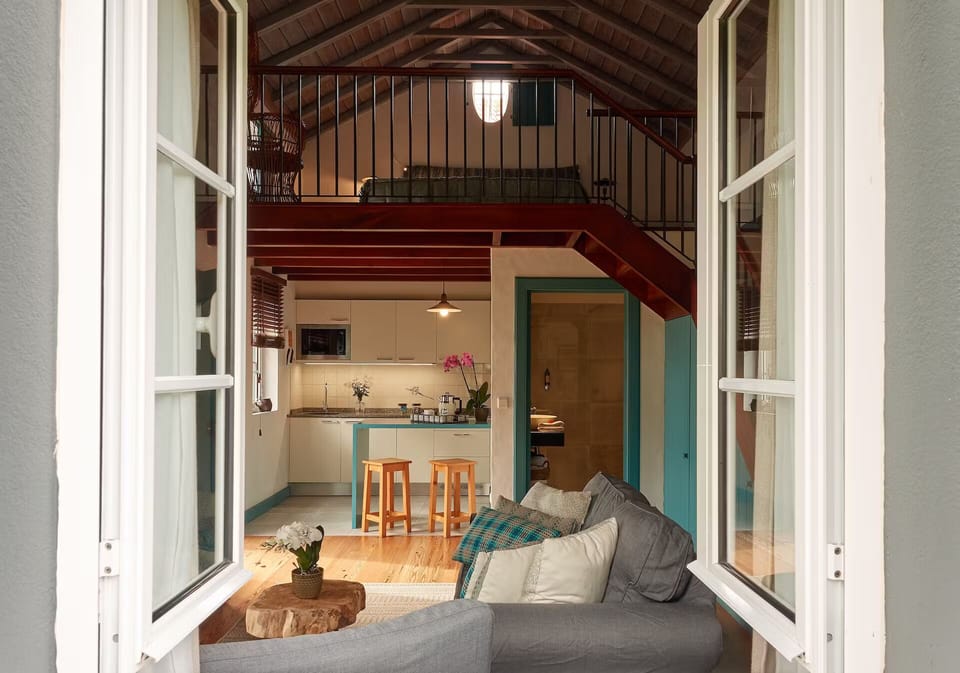 Cottage | Private kitchen | Fridge, microwave, stovetop, cookware/dishes/utensils