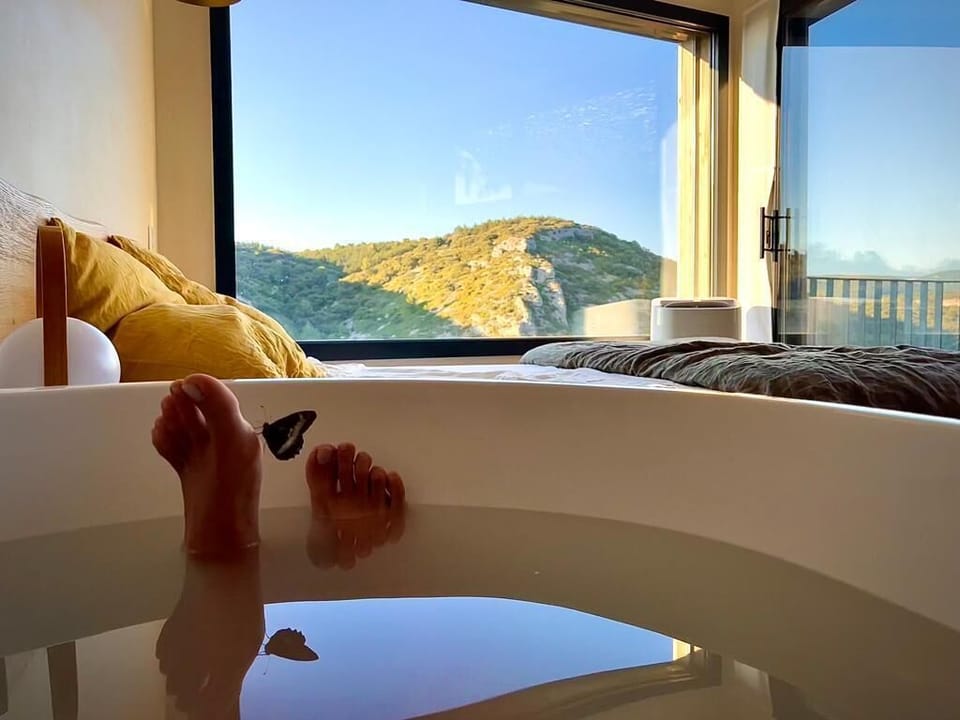 Indoor spa tub