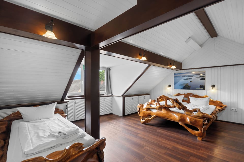 Basic Apartment, 2 Bedrooms, Non Smoking | Individually decorated, individually furnished, WiFi, bed sheets