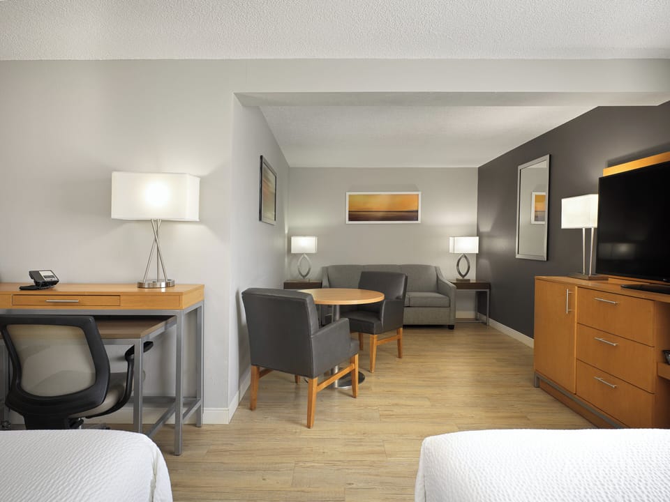 1 bedroom, premium bedding, pillowtop beds, in-room safe