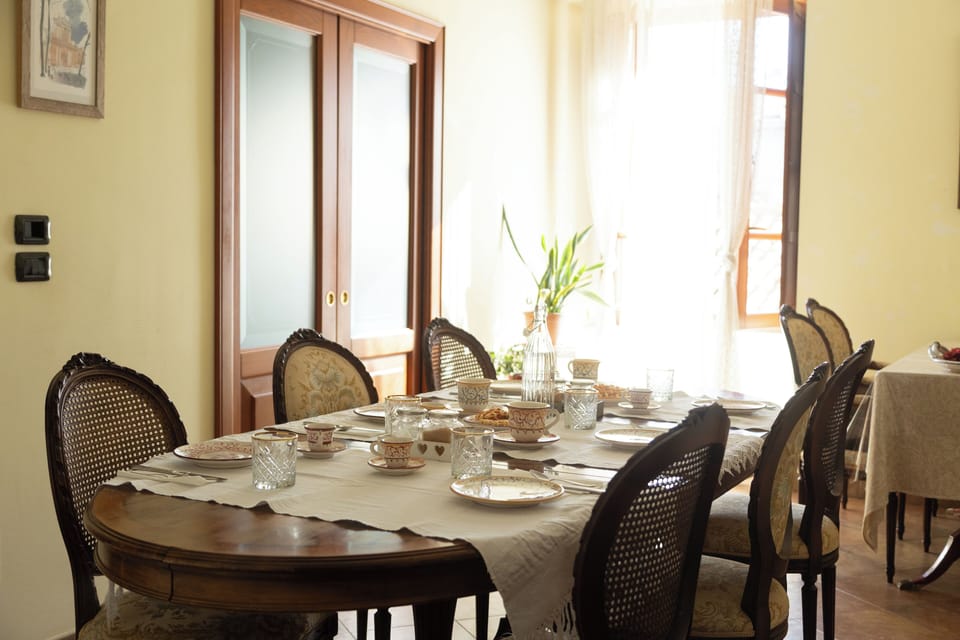 Daily cooked-to-order breakfast for a fee