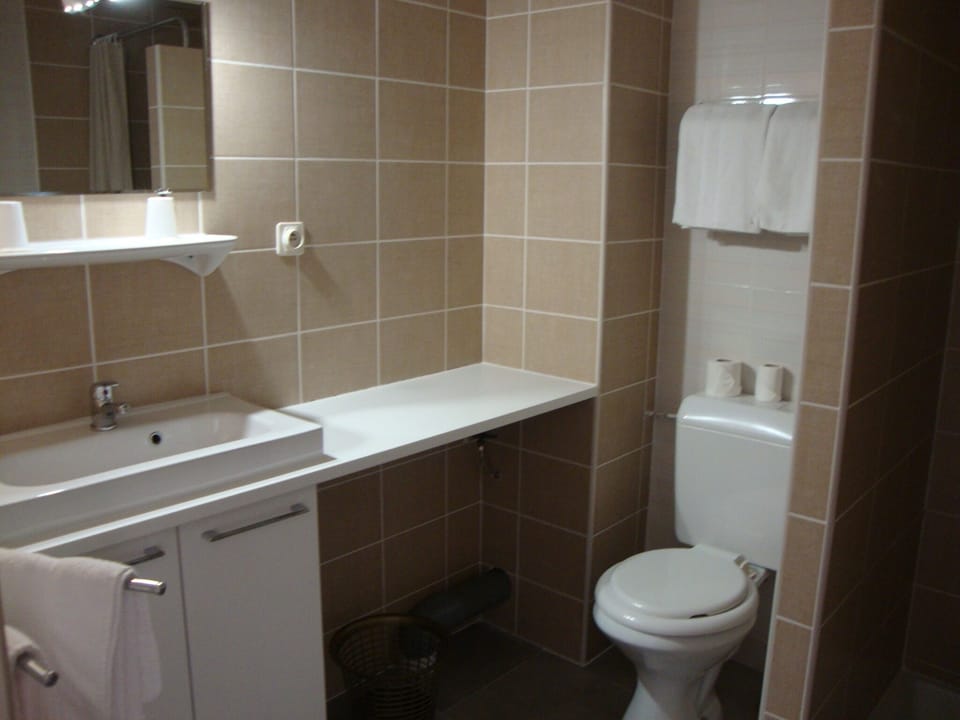 Au Petit Languedoc Hotel in Lourdes