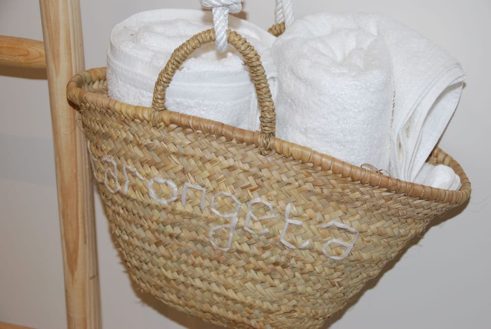 Superior Room | Bathroom amenities | Towels