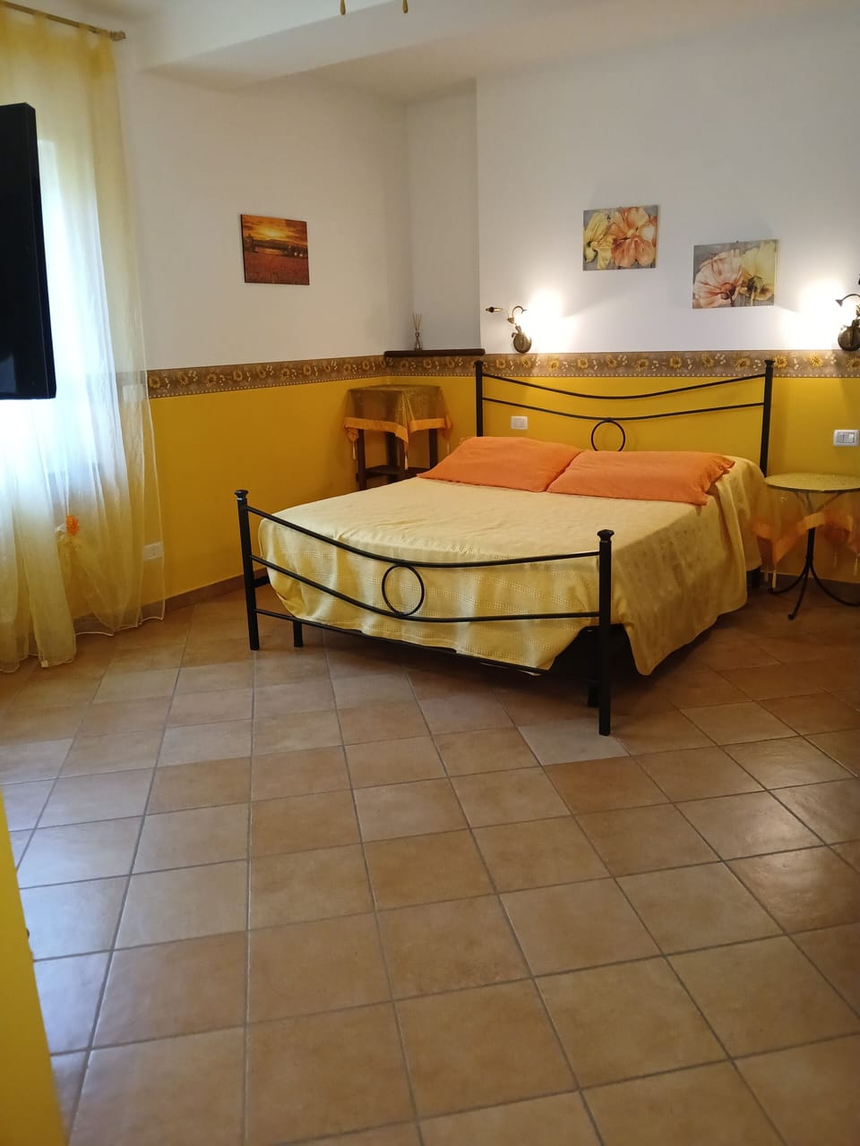 Quadruple Room | In-room safe, desk, free WiFi
