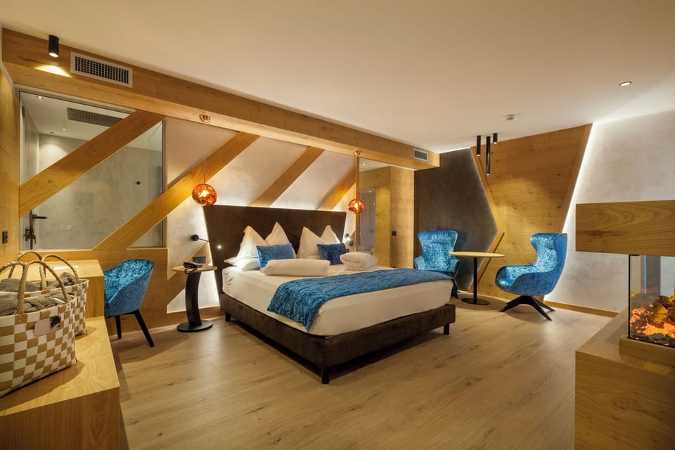 Double Room | Premium bedding, in-room safe, individually decorated