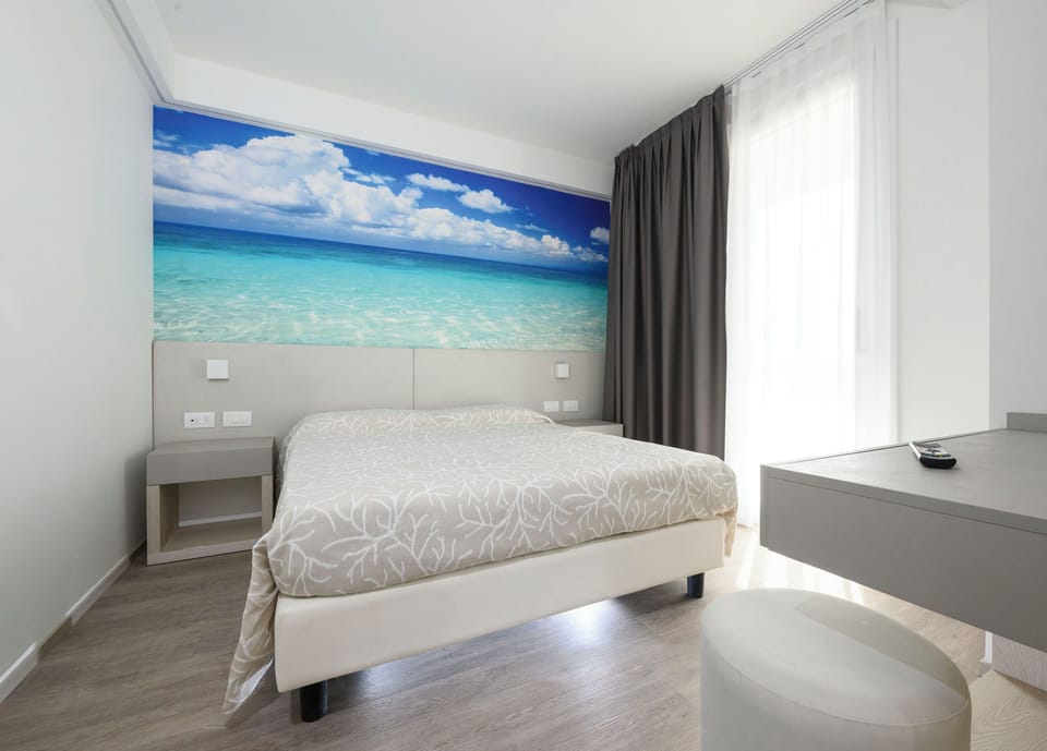 In-room safe, desk, laptop workspace, WiFi (free)