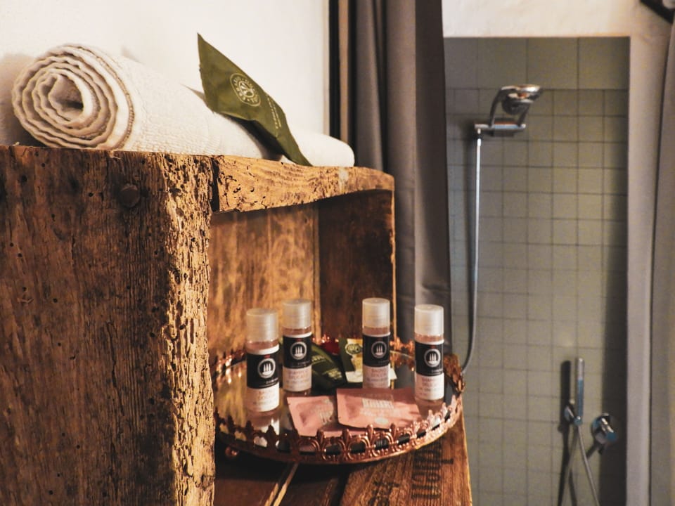 Comfort Double Room, Accessible | Bathroom | Free toiletries, hair dryer, bathrobes, slippers
