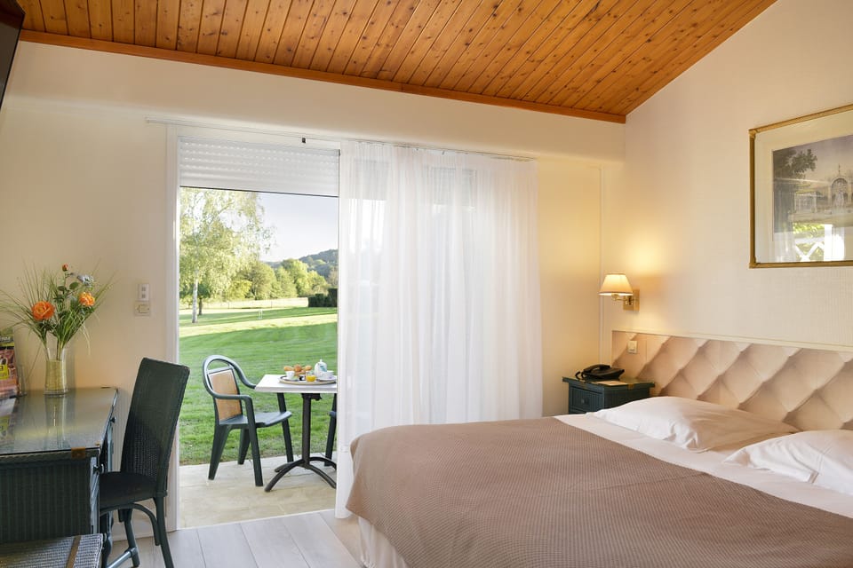 Double Room | Premium bedding, minibar, desk, laptop workspace