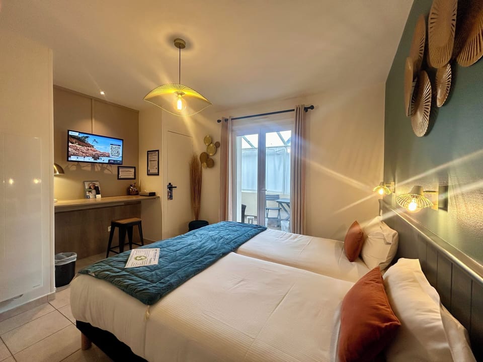 Comfort Double Room | Premium bedding, Select Comfort beds, soundproofing, iron/ironing board