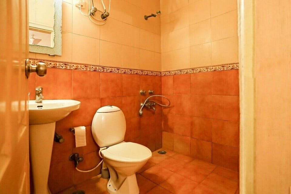 Shower, towels, soap, shampoo