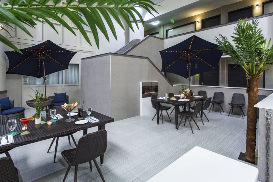 Breakfast, lunch and dinner served