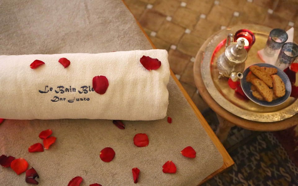 Couples treatment rooms, sauna, hot tub, steam room, Turkish bath