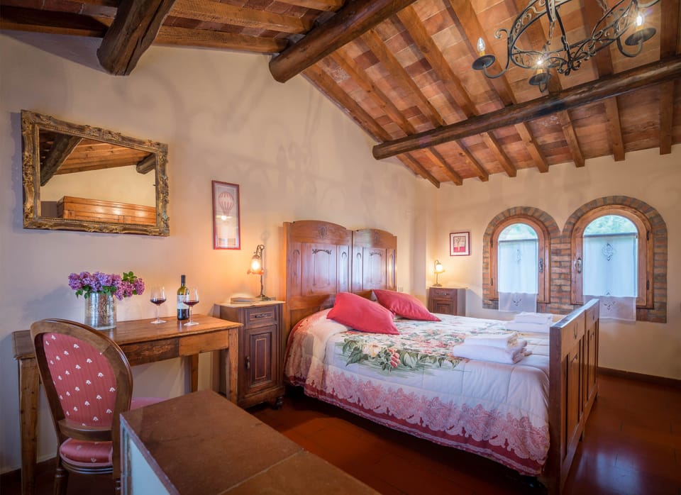 Double Room | Premium bedding, down comforters, individually decorated, desk