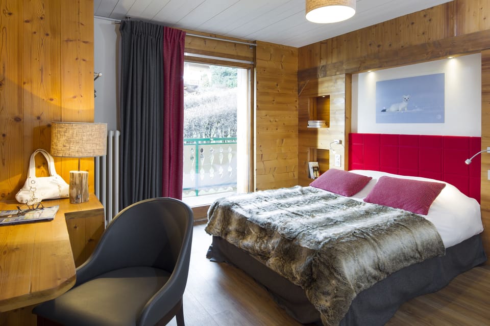 In-room safe, desk, blackout drapes, free WiFi