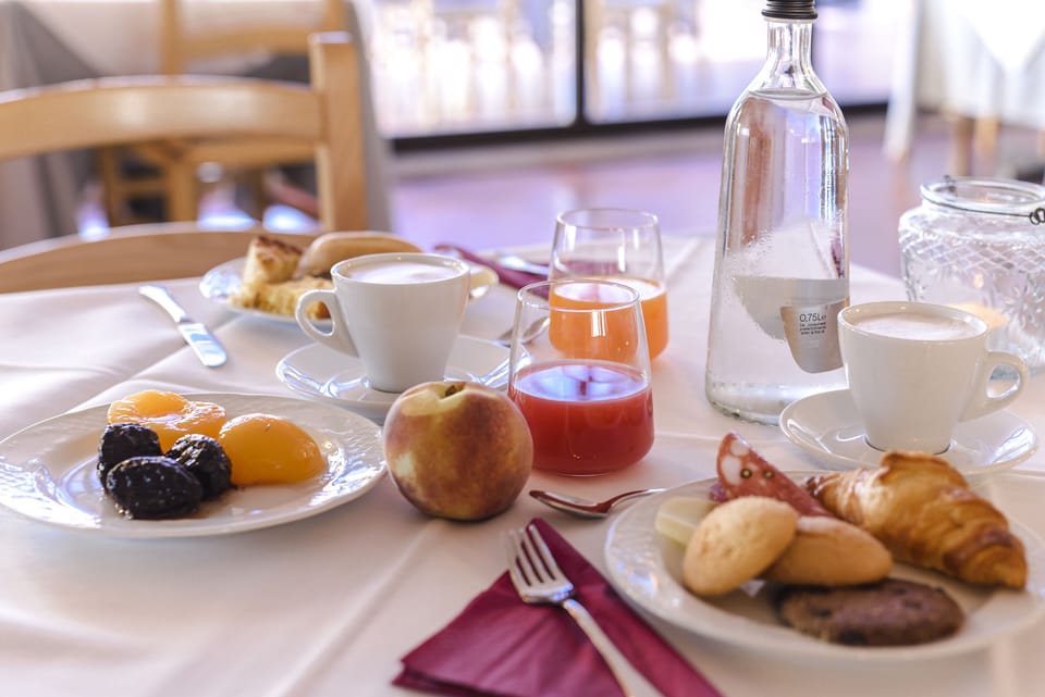 Free continental breakfast