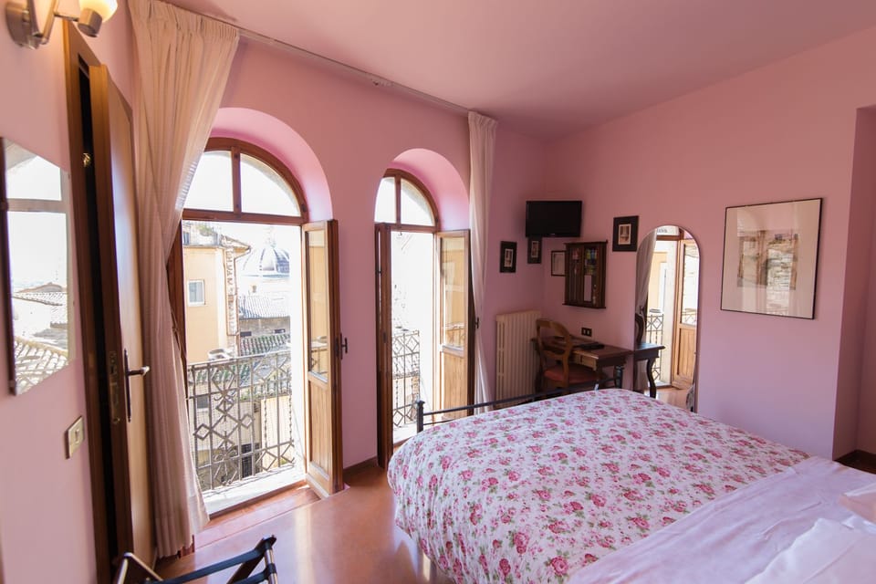 Double Room | Minibar, desk, iron/ironing board, free WiFi