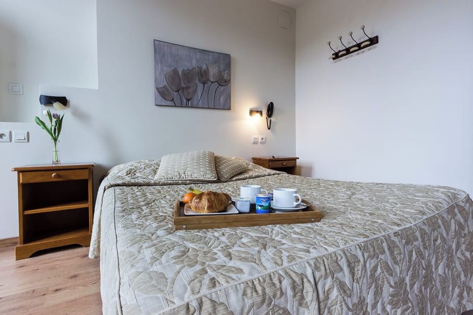 Quadruple Room | In-room safe, soundproofing, free WiFi, wheelchair access