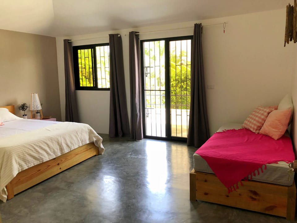 Family House, 2 Bedrooms | 2 bedrooms, laptop workspace, blackout drapes, iron/ironing board