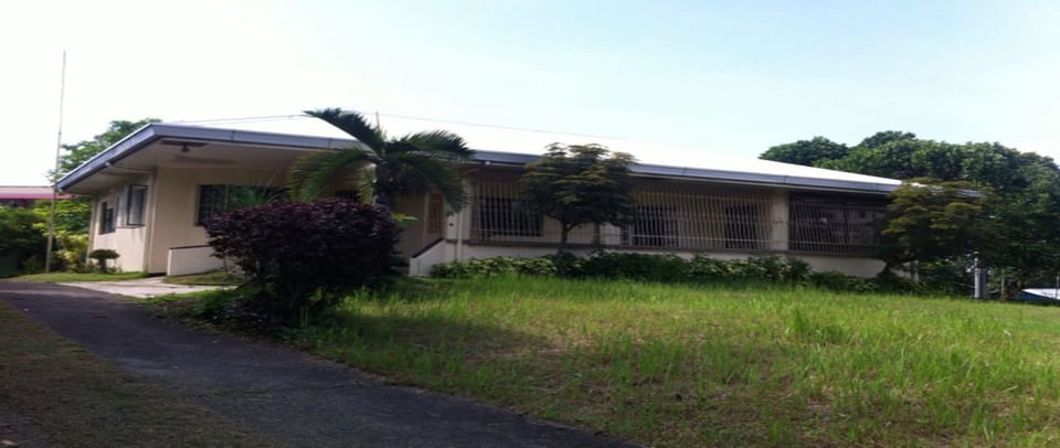 D&D Guest House Bed and Breakfast in Calamba