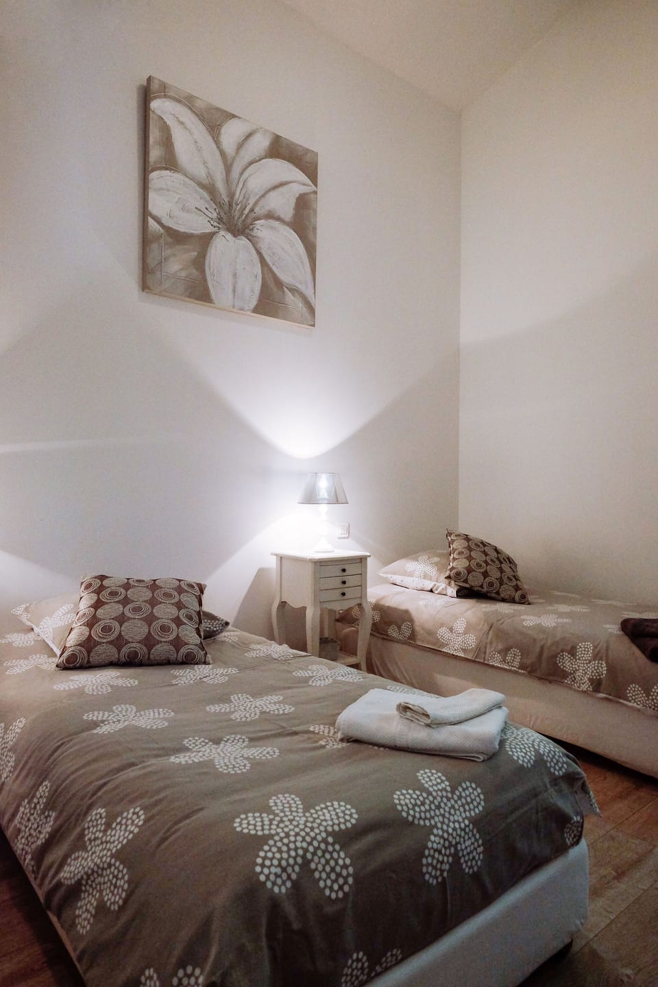 Family Room (Les Songes d'Ophir) | Premium bedding, Select Comfort beds, individually decorated