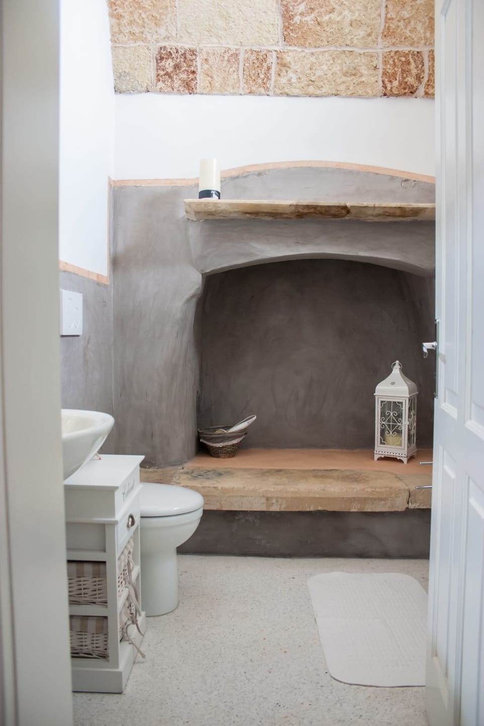 Family Quadruple Room, Non Smoking, Balcony | Bathroom | Shower, free toiletries, hair dryer, towels