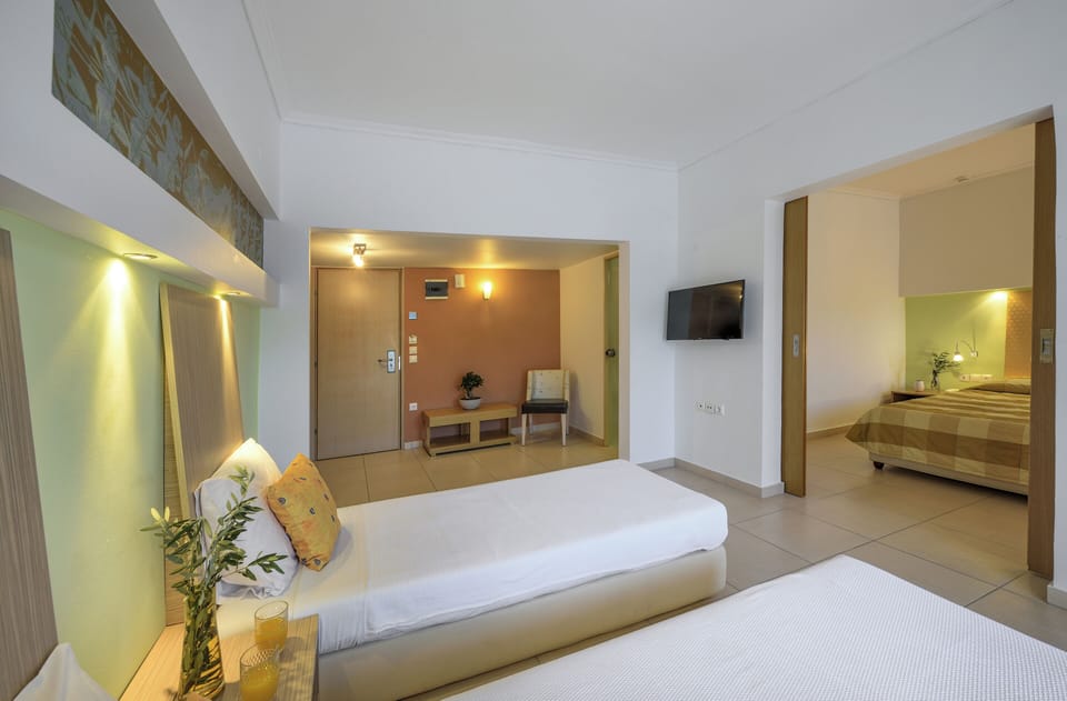 Junior Suite, 2 Bedrooms, Mountain View | In-room safe, soundproofing, free WiFi, bed sheets
