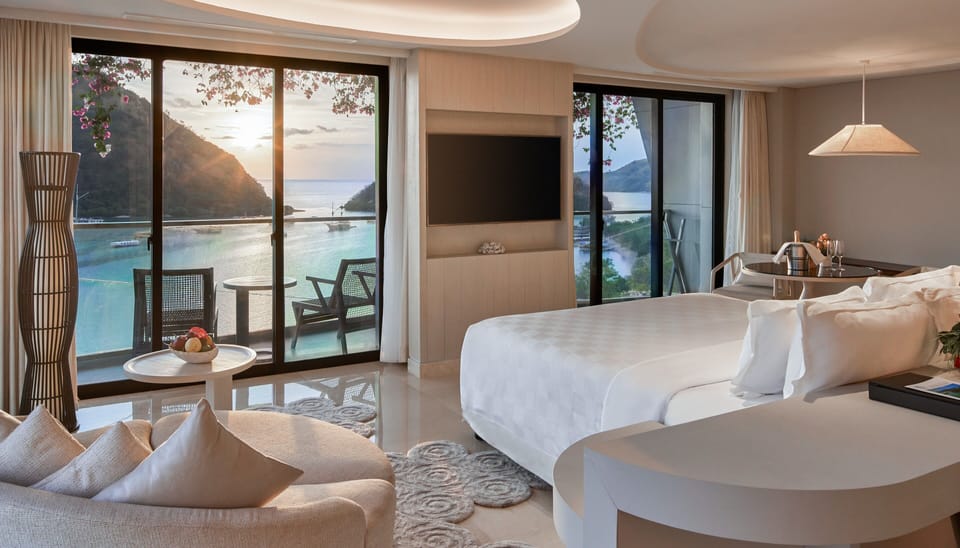 Premium bedding, in-room safe, desk, soundproofing