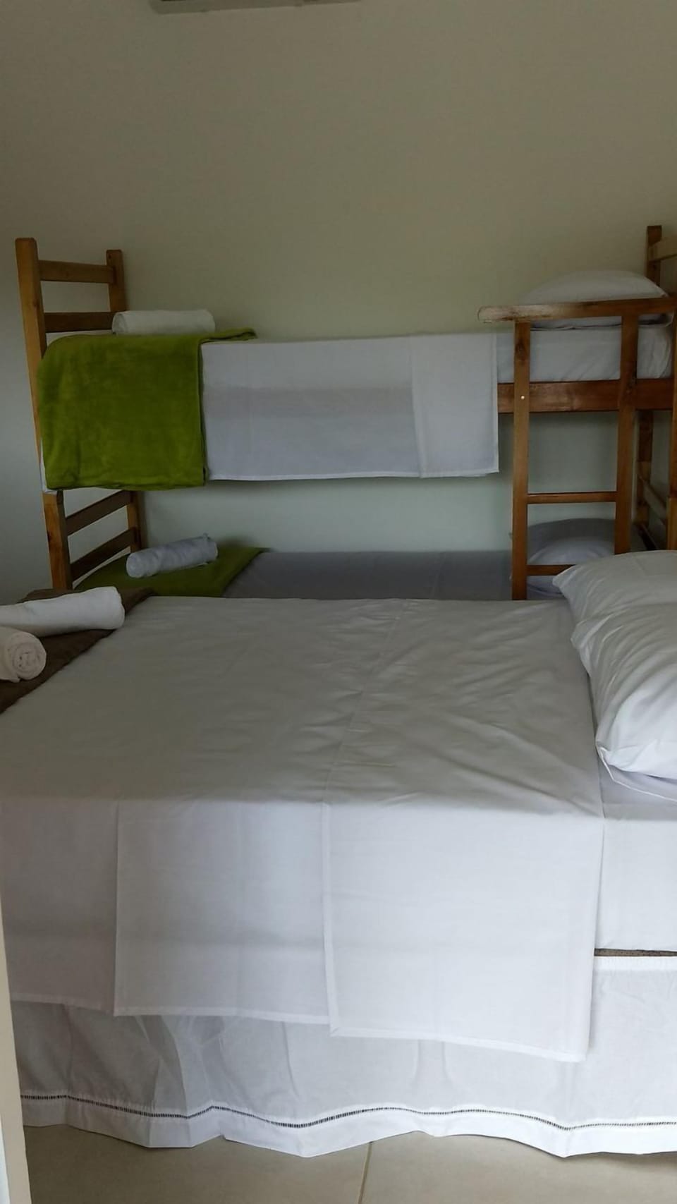 Traditional Suite, Non Smoking | Minibar, individually decorated, individually furnished, desk