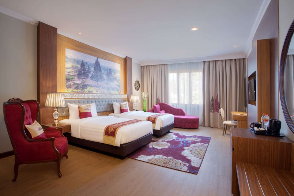 In-room safe, desk, free WiFi, bed sheets
