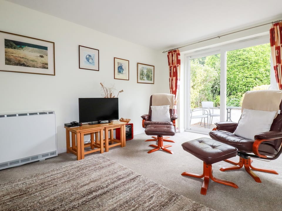 Cottage | Living area