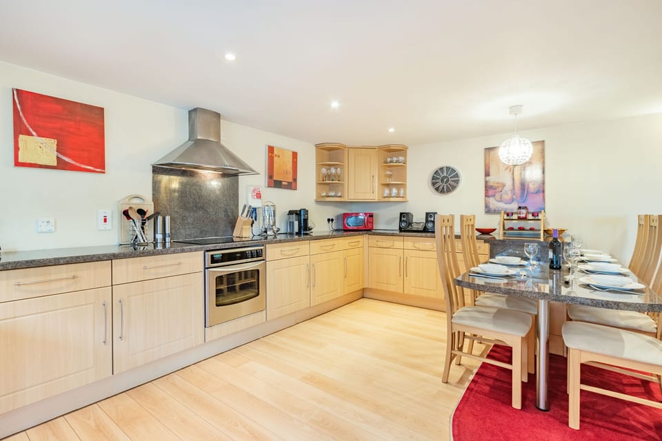 Cottage | Interior