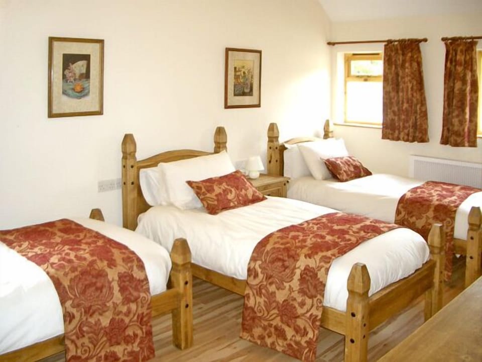 Cottage | Interior
