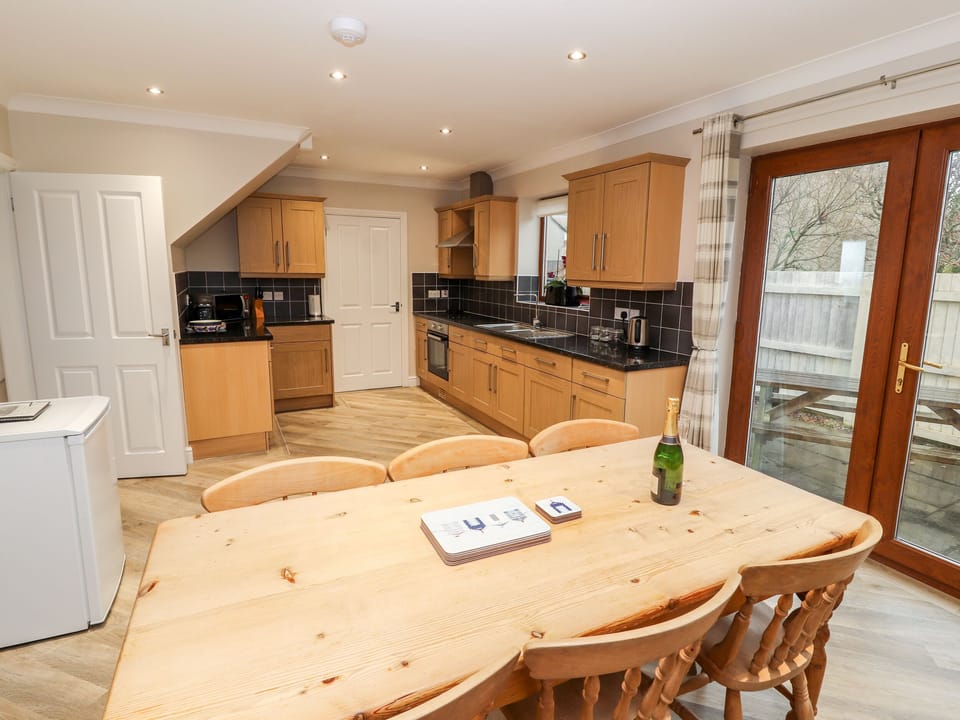 Cottage | Interior