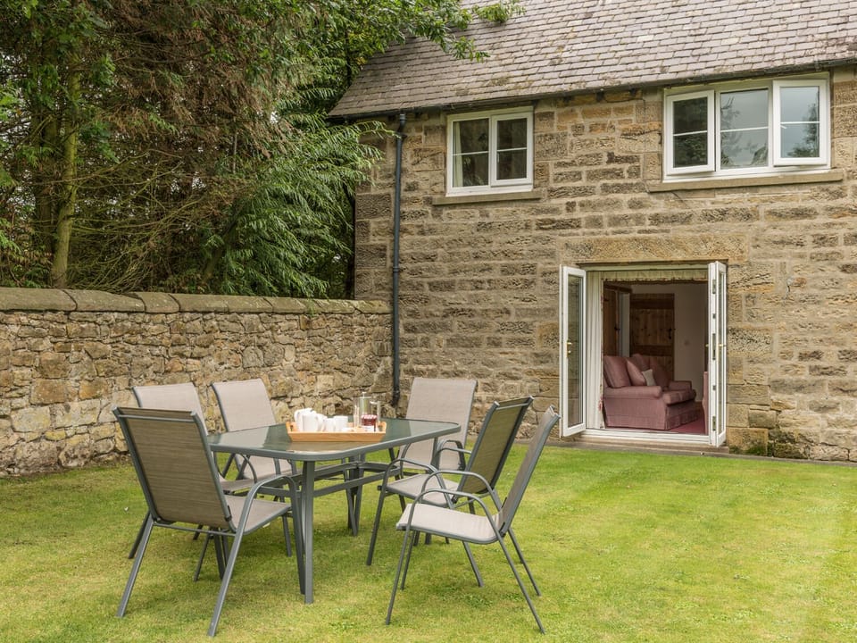 Cottage | Interior