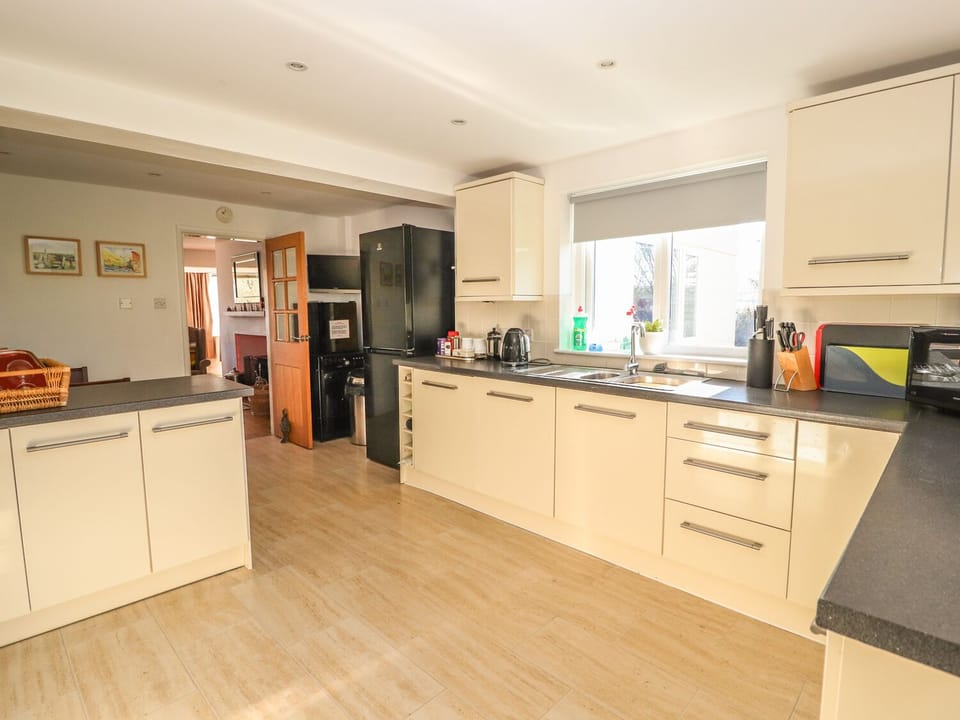 Cottage | Interior