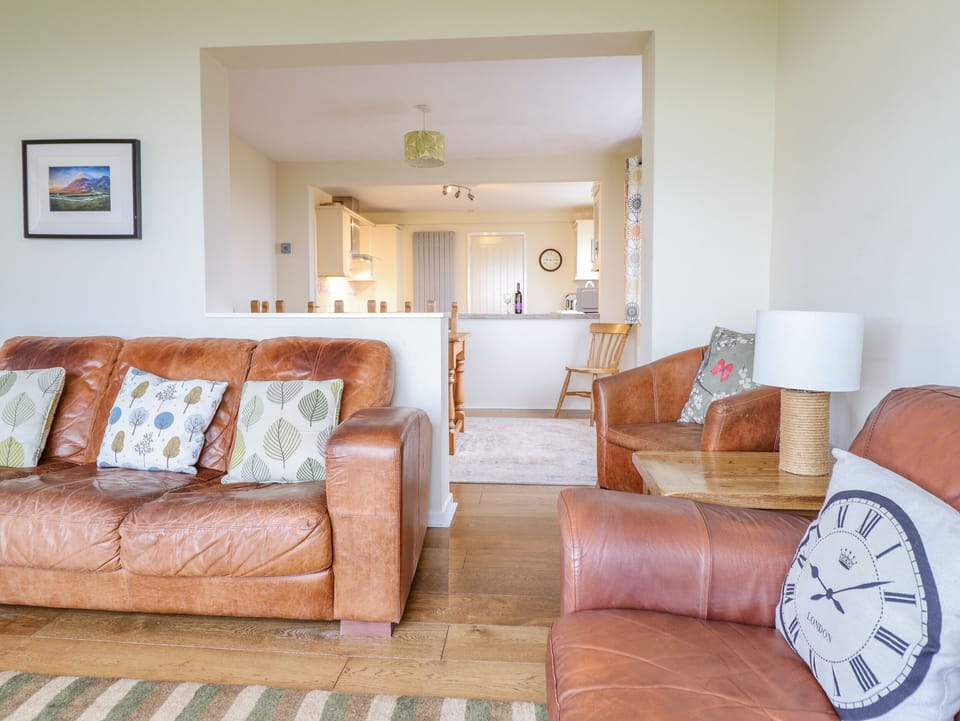 Cottage | Living room | TV
