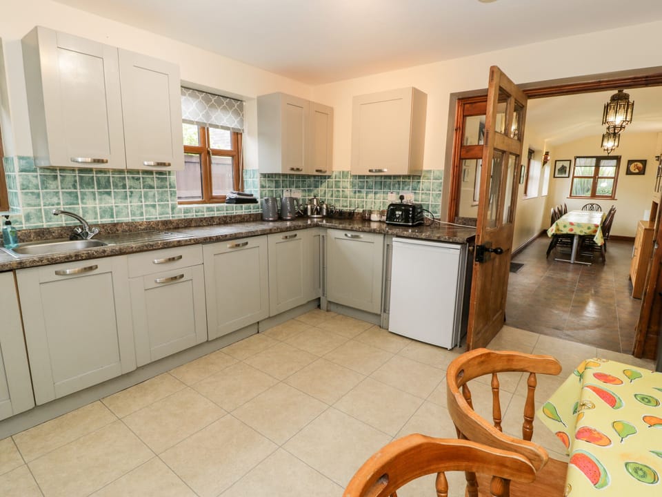 Cottage | Interior