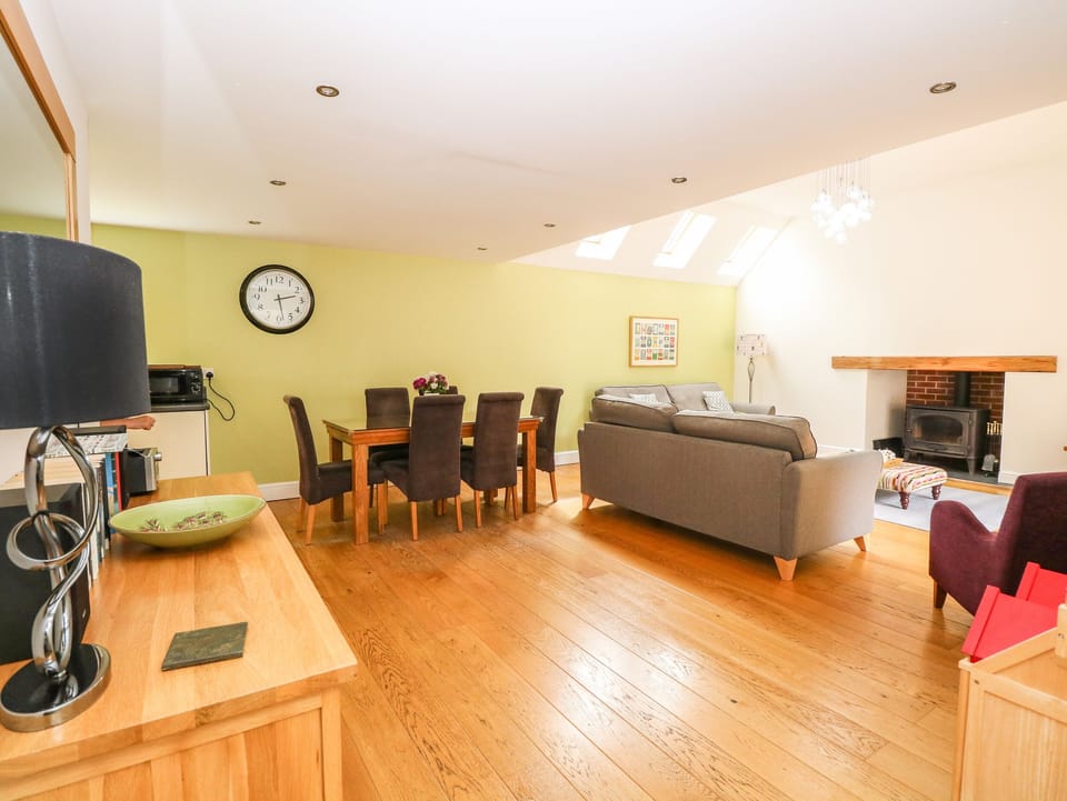 Cottage | Interior