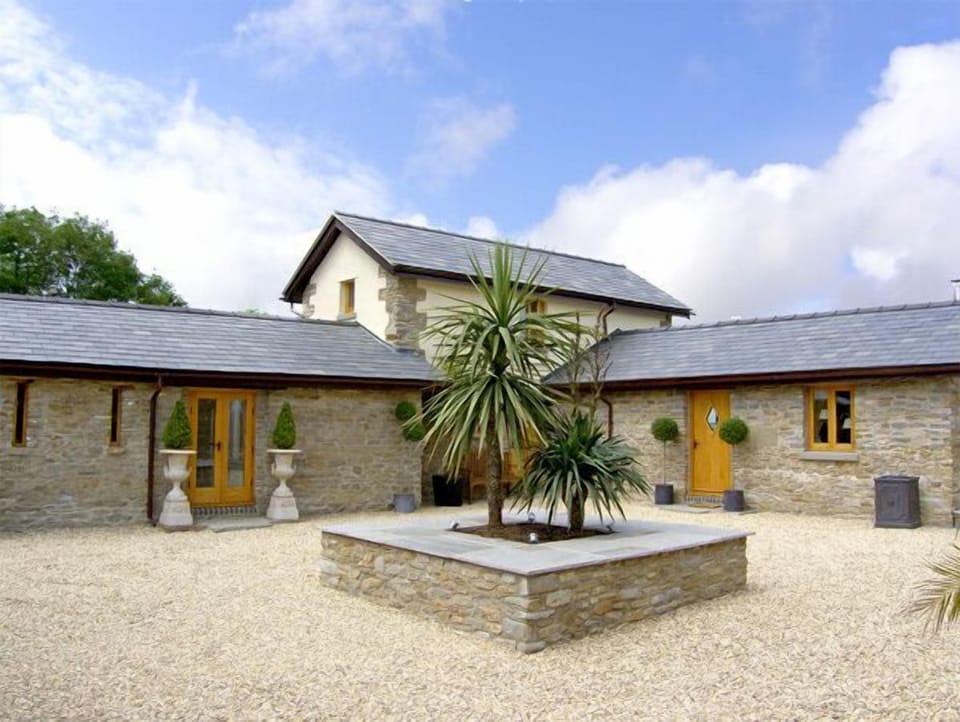 Cottage | Interior